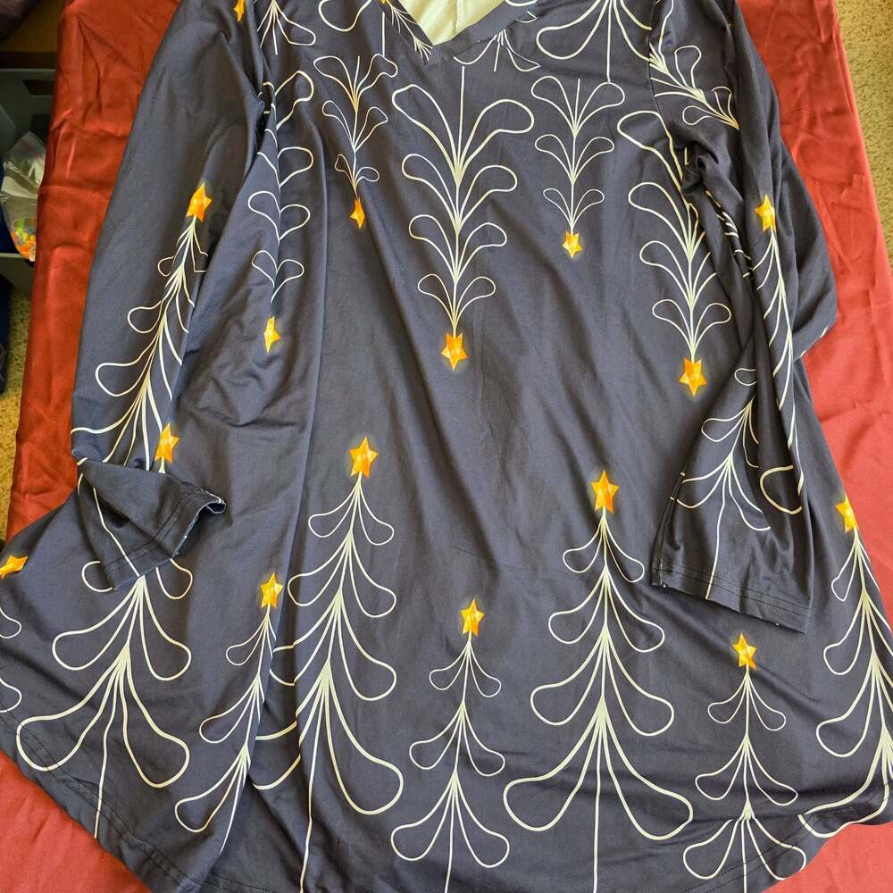 Azalea by Firmiana Christmas Tree Print Long Sleeve Tunic Top Plus Size 4XL